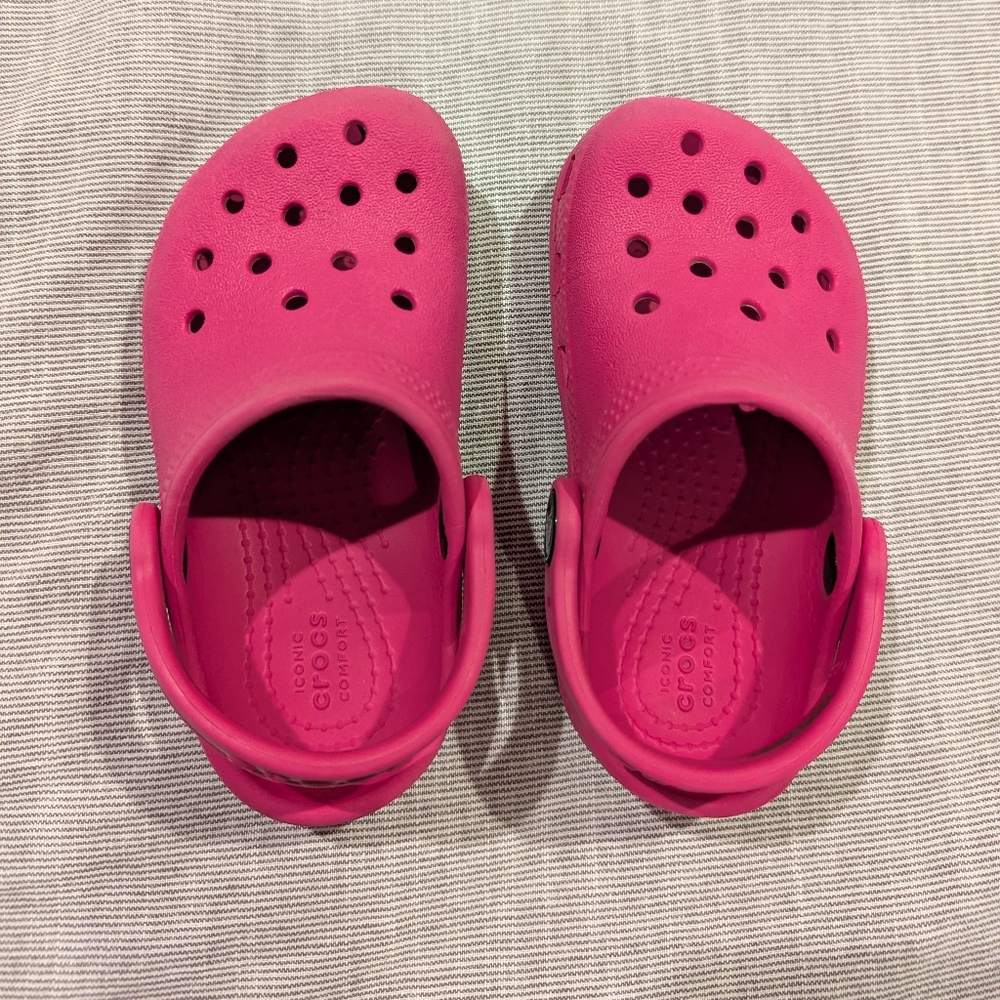Girls Pink Crocs